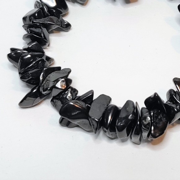 Shungite Stretch Bracelet 5-8mm chip natural stone includes felt pouch-CB03 - Picture 3 of 9